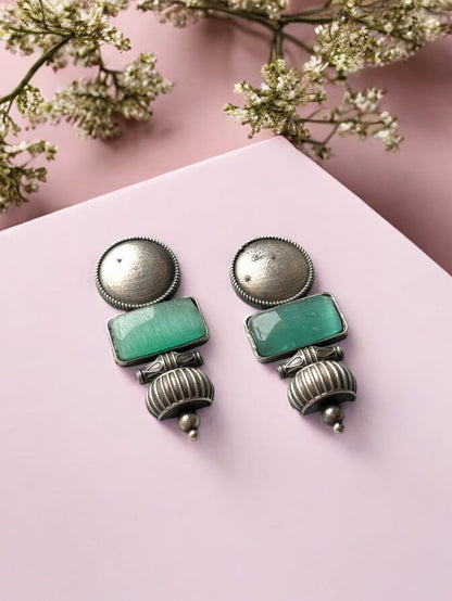 Elegant Brass Earrings with Silk Stone