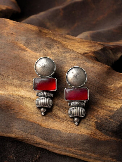 Elegant Brass Earrings with Silk Stone