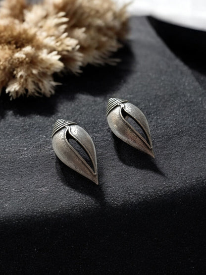 Silver Replica Shankh Stud
