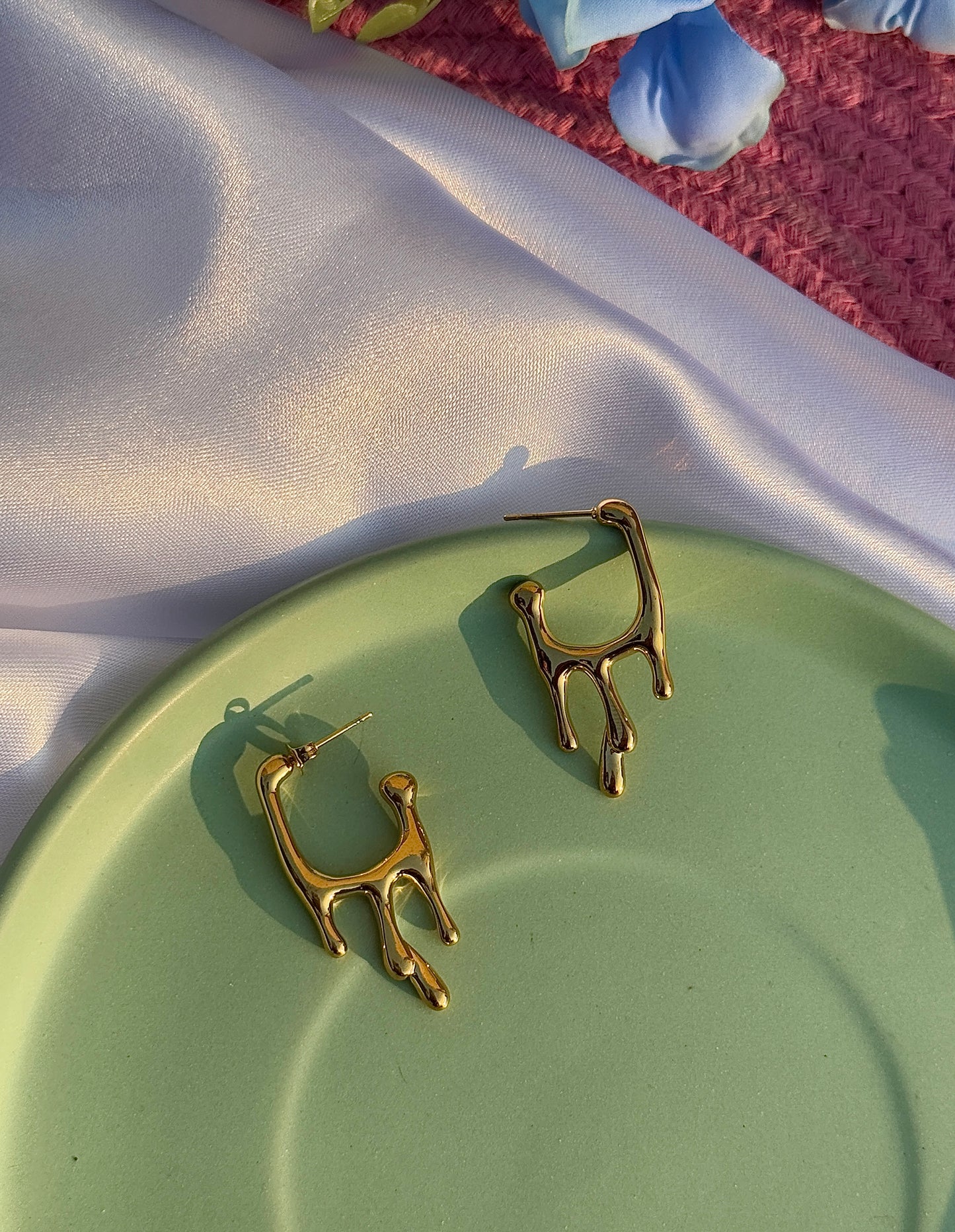 Anti-Tarnish Gold-Plated Half Hoop Dripping Earrings