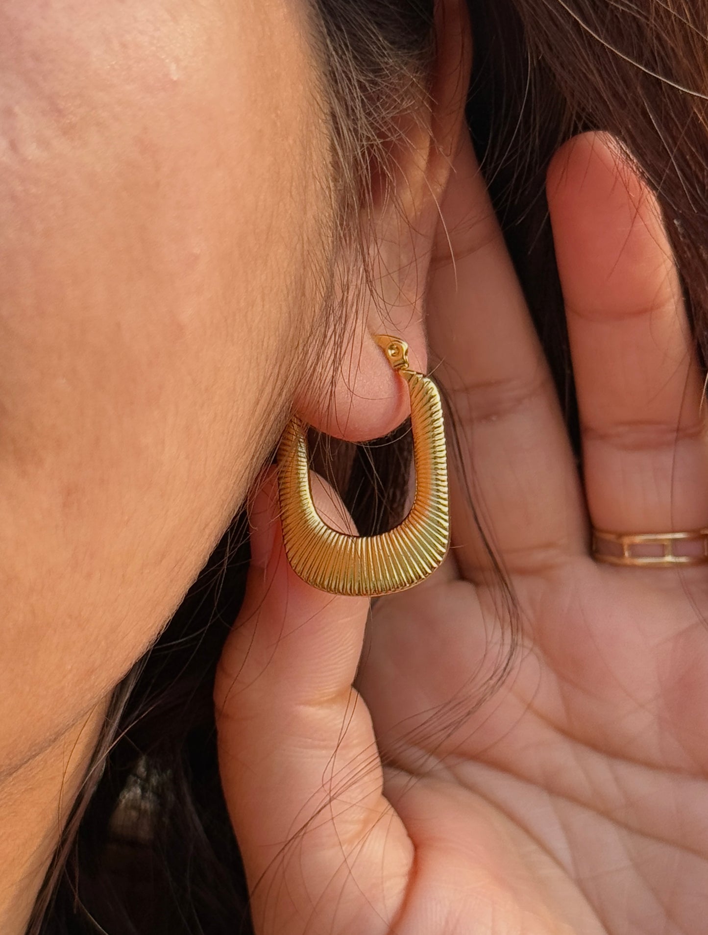 Anti-Tarnish Gold-Plated Hoop Earrings | 18k Gold Plated