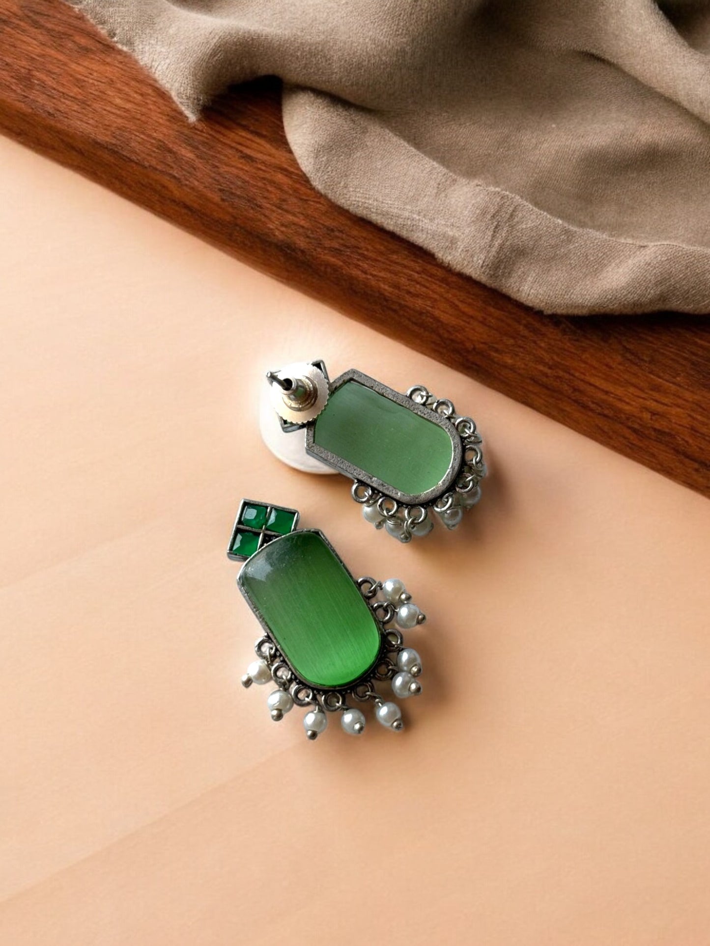 Silver-Plated Monalisa Stone Stud Earrings with Beads