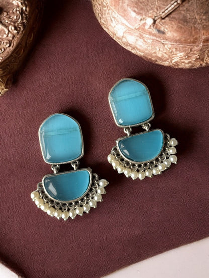 Twin Silk Stone Earrings with Dangling Pearls