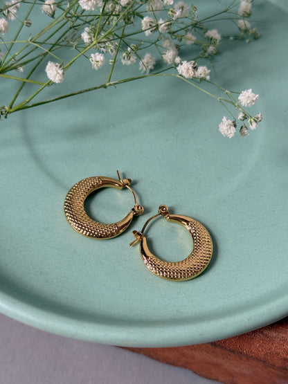 Elegant Engraved Anti-Tarnish Hoop Earrings