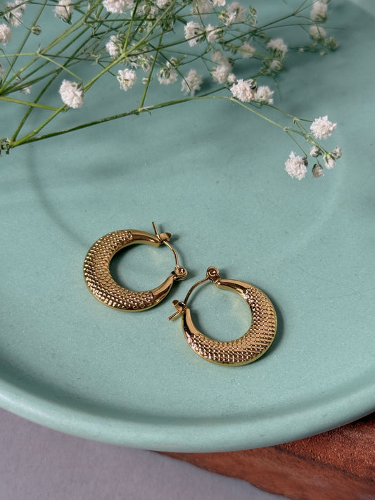 Elegant Engraved Anti-Tarnish Hoop Earrings