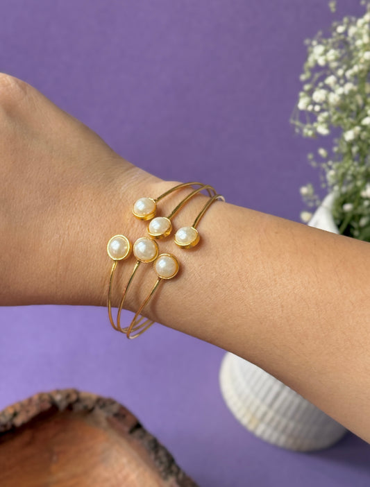 Pearls Adjustable Golden Bracelet – Free Size
