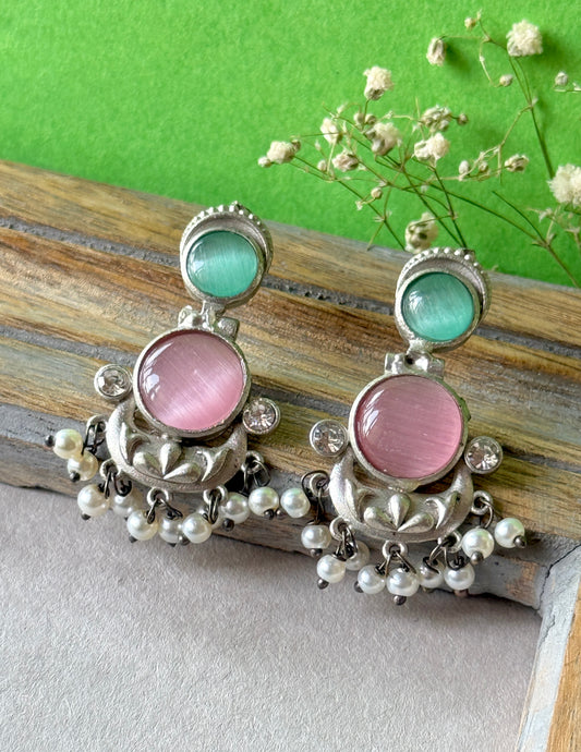 Dual Colour Silk Stone & Pearl Earrings – Graceful Blend of Elegance