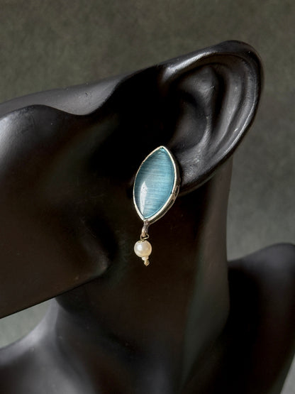 Silk Stone Pearl Earrings