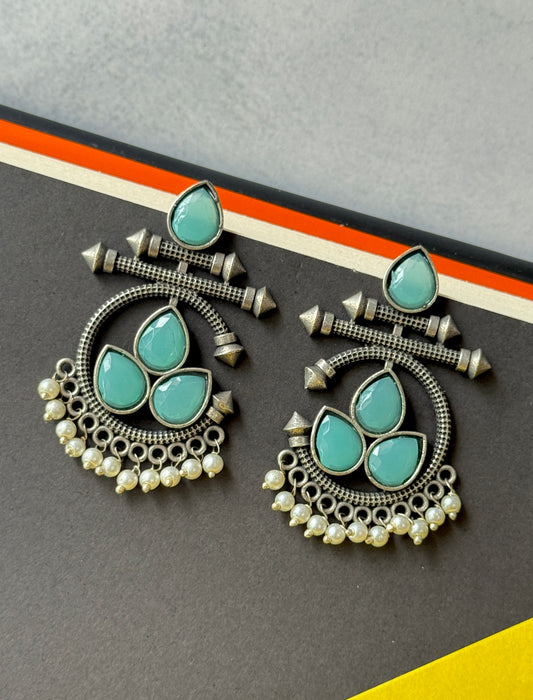 Sea Green Pearl Hanging Earrings