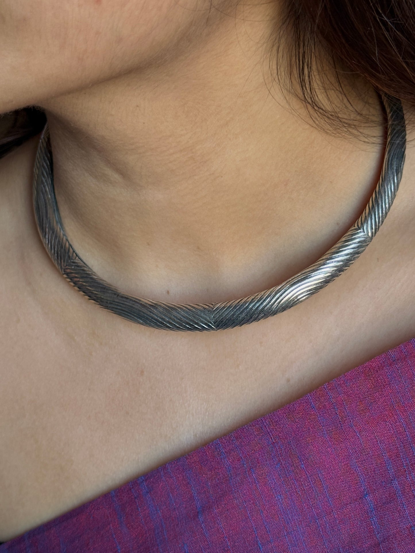 Silver-Plated Engraved Hasli Necklace