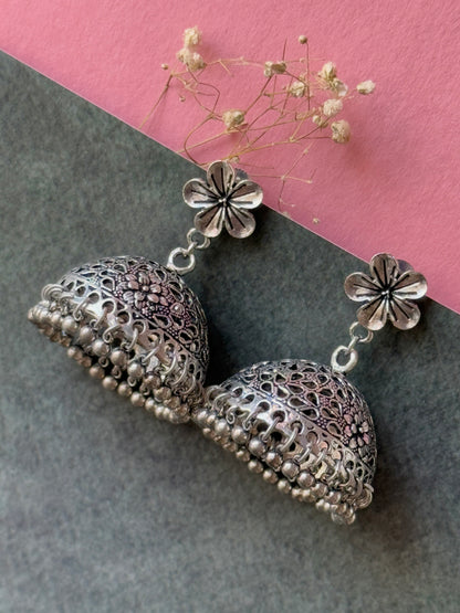 Leaf Stud Embedded Jhumki for Women
