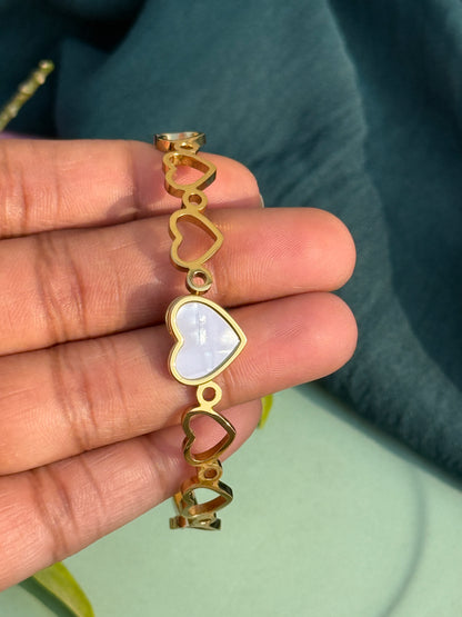 Hearts Anti-Tarnish Free-Size Bracelet for Women