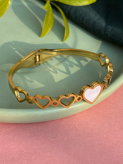 Hearts Anti-Tarnish Free-Size Bracelet for Women