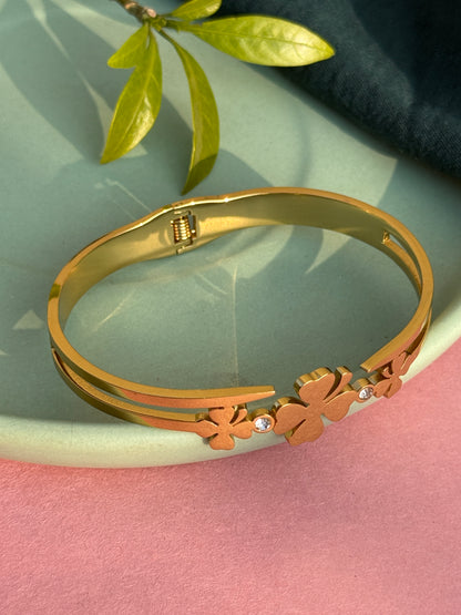 Lucky Clover Charm Anti-Tarnish Bracelet for Women