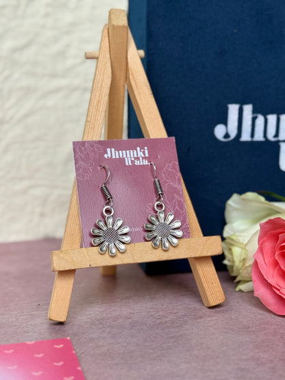 The Ultimate Earrings Gift Box for Her (12 Cute Earrings)