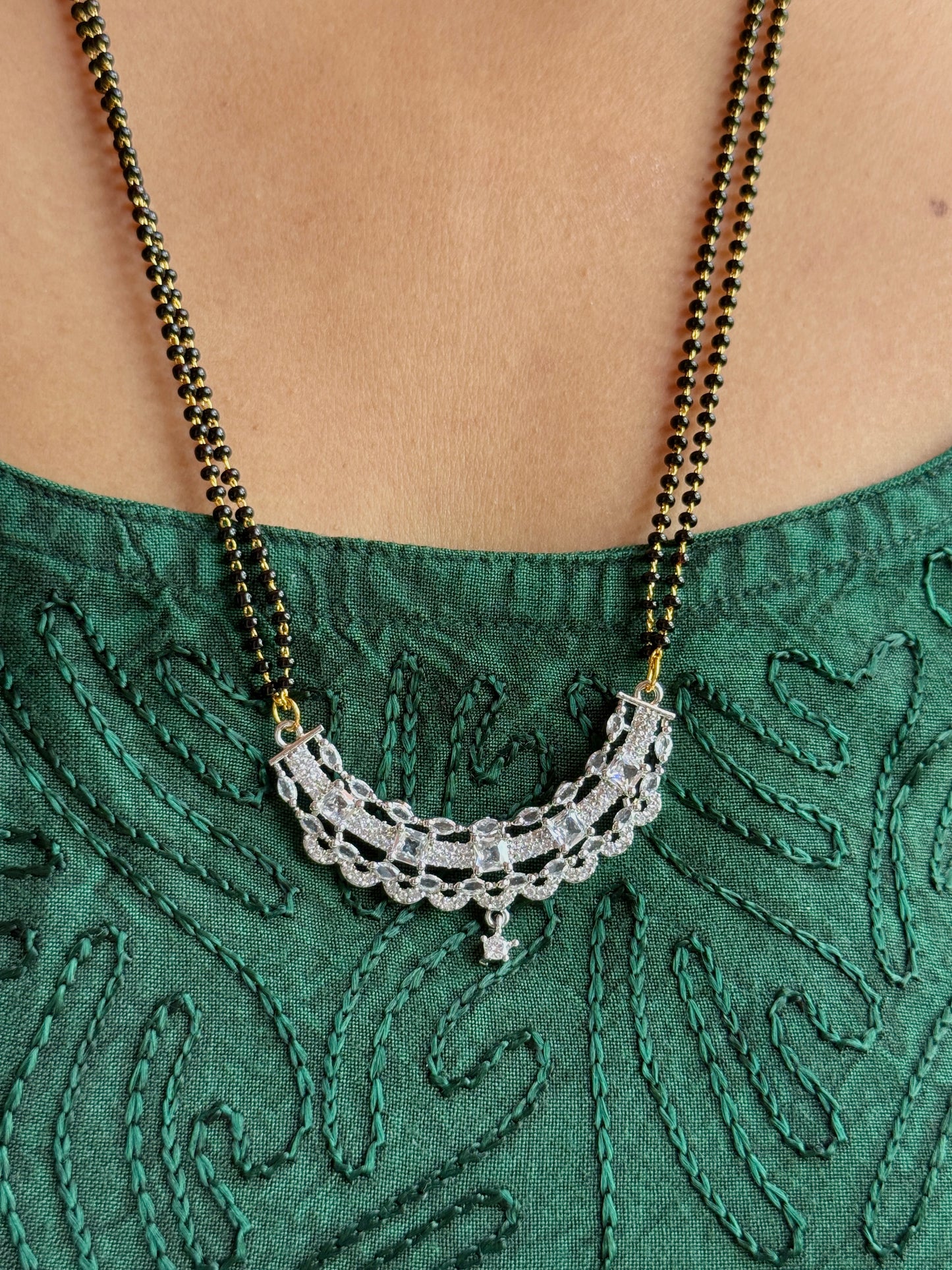 Tanvi Minimal Mangalsutra Necklace