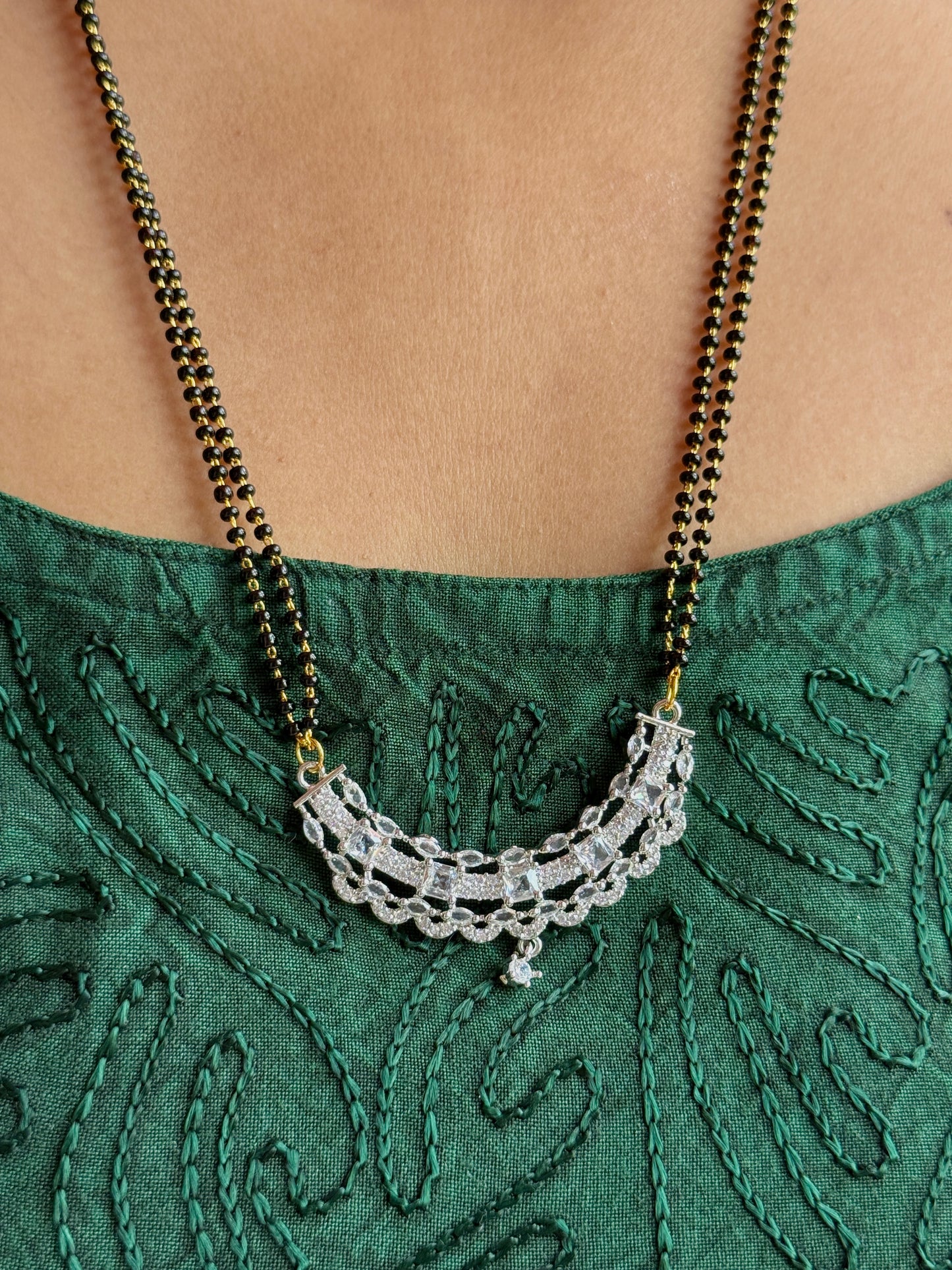 Tanvi Minimal Mangalsutra Necklace