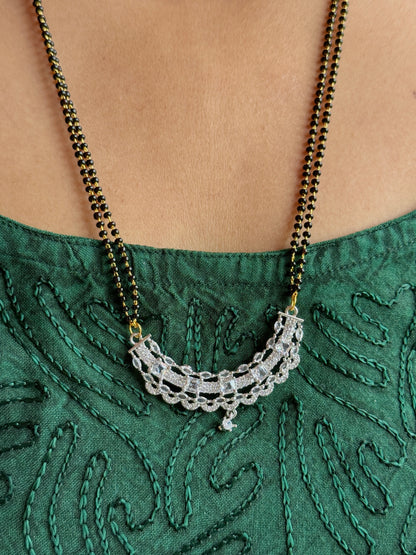 Tanvi Minimal Mangalsutra Necklace