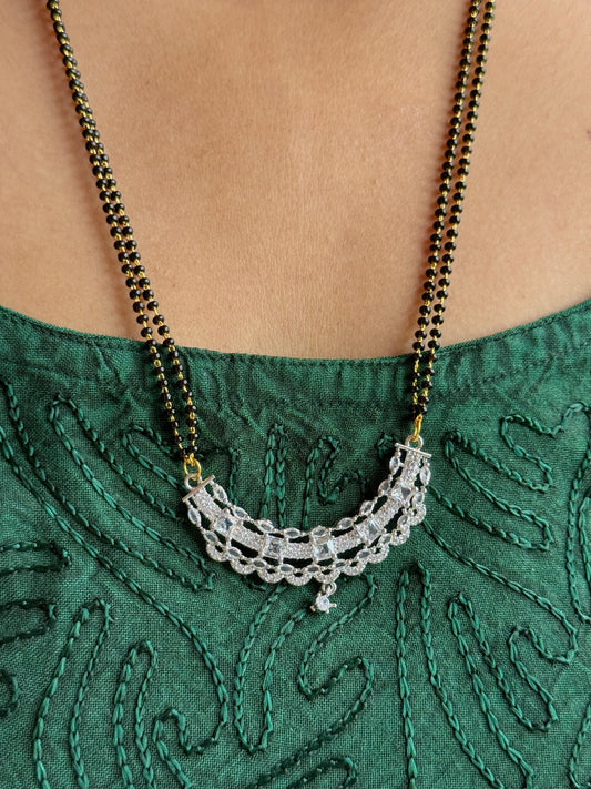 Tanvi Minimal Mangalsutra Necklace