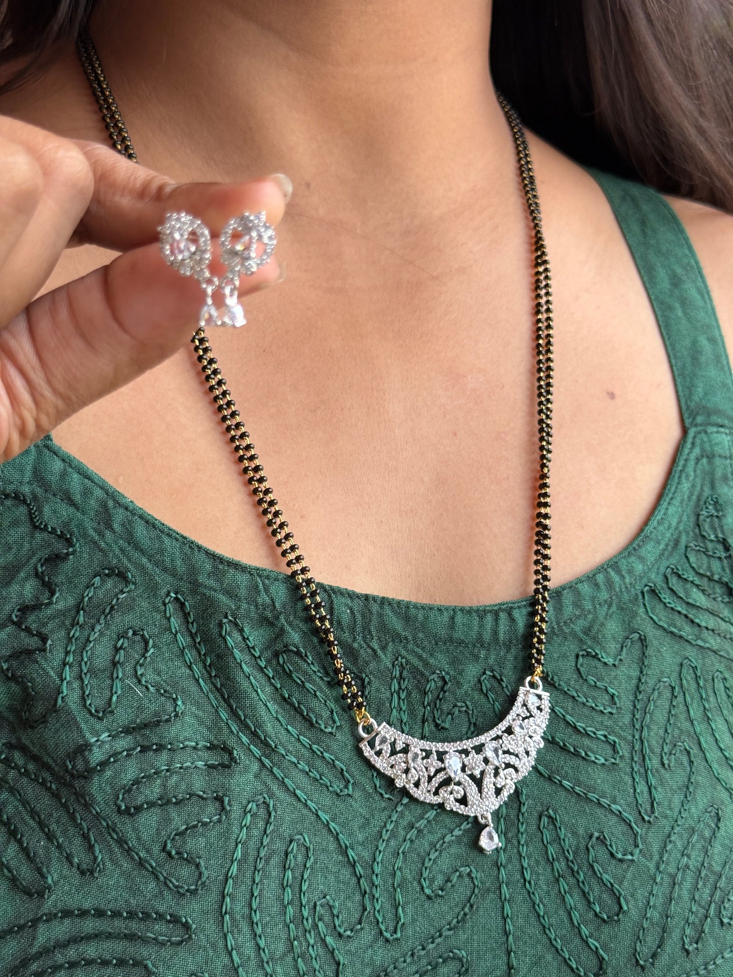 Suhana Mangalsutra Set with Earrings