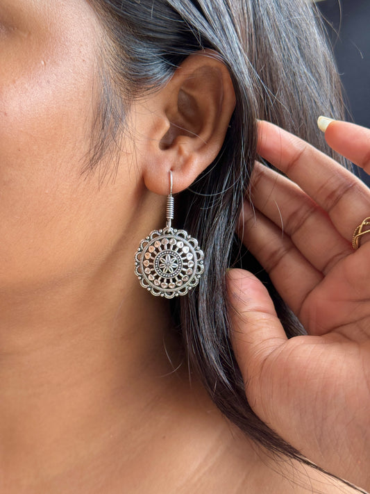 Minimal Silver Replica Hook Earrings