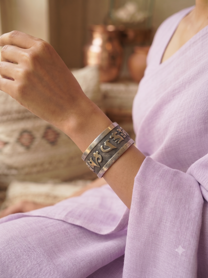 Oxidised Engraved Bracelet – Free Size