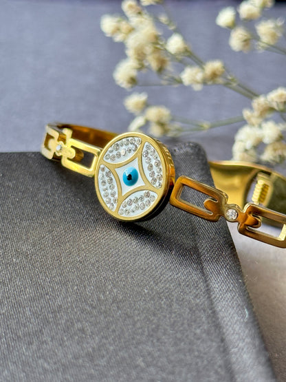 Evil Eye Round Anti-Tarnish Statement Bracelet | Free Size
