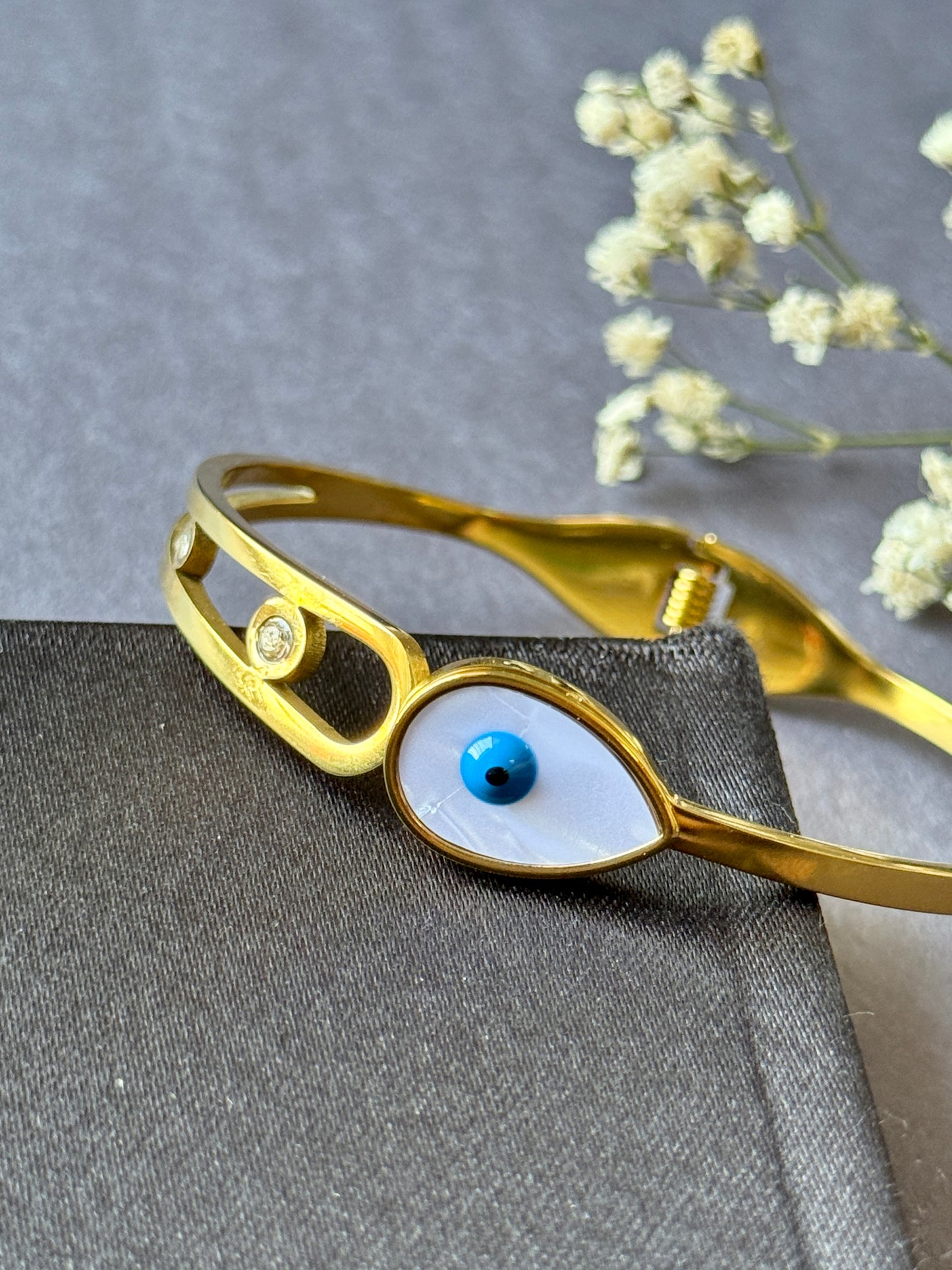 Anti-Tarnish Evil Eye Statement Bracelet | Free Size