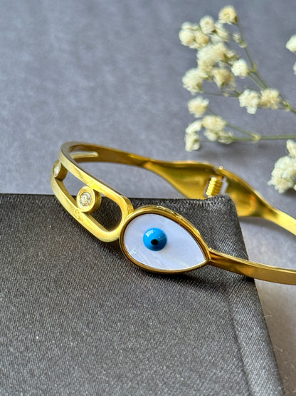 Anti-Tarnish Evil Eye Statement Bracelet | Free Size