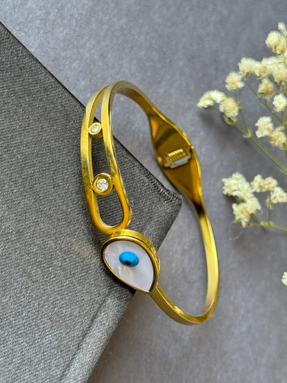Anti-Tarnish Evil Eye Statement Bracelet | Free Size