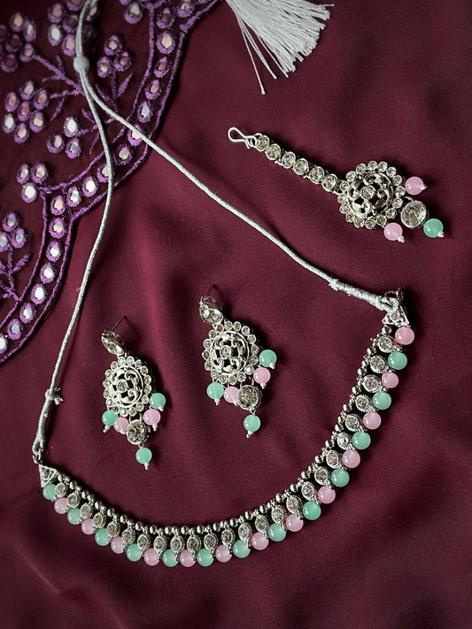 Elegant Necklace Set for Women with Earrings & Maang Tikka