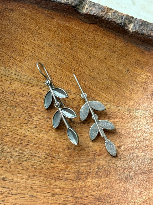 Leaf Petal Hook Earrings – Nature-Inspired Elegance