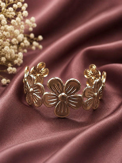 Anti-Tarnish Floral Bracelet – Free Size