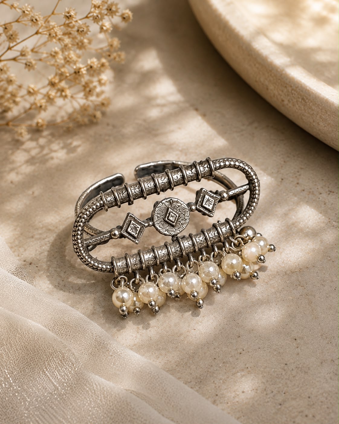 Noorika Pearl Ring – Adjustable Size